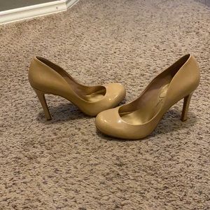 Jessica Simpson size 7.5 Heels nude